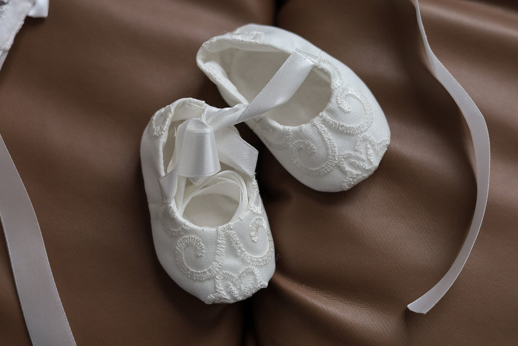 Ellie Floral Lace Christening Gown CW12